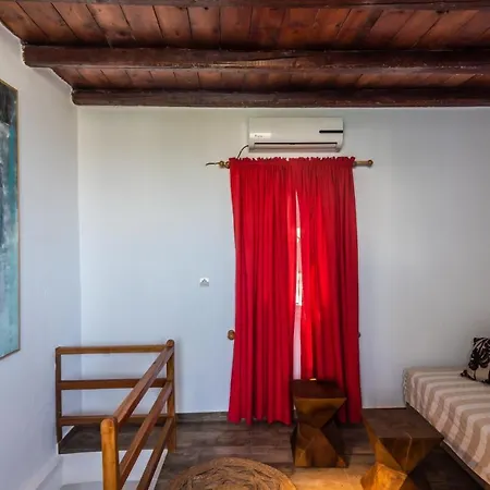 Niki's Appartement Adamantas (Milos)