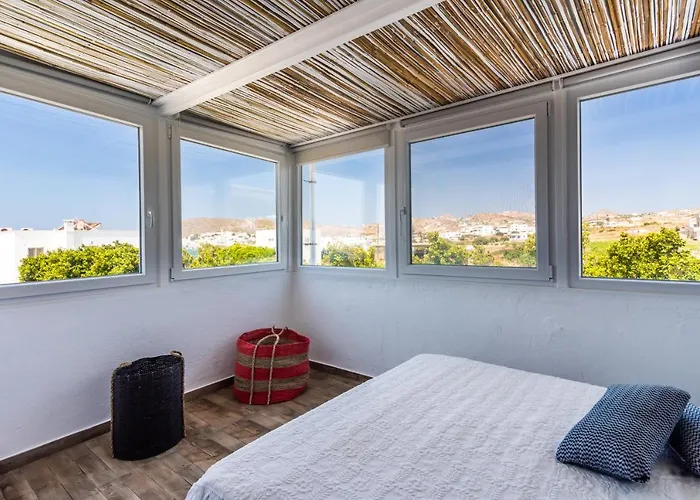 Niki's Apartmán Adamantas (Milos)