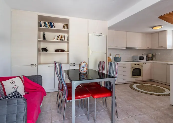 Apartmán Niki's Adamantas (Milos)