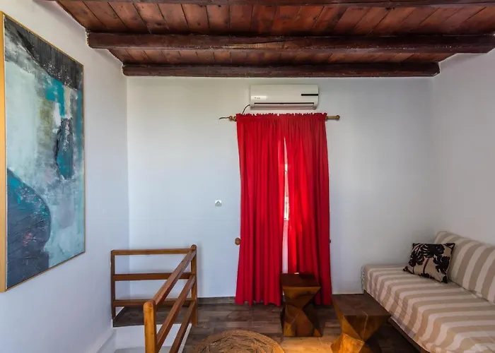 Niki's Apartmán Adamantas (Milos)